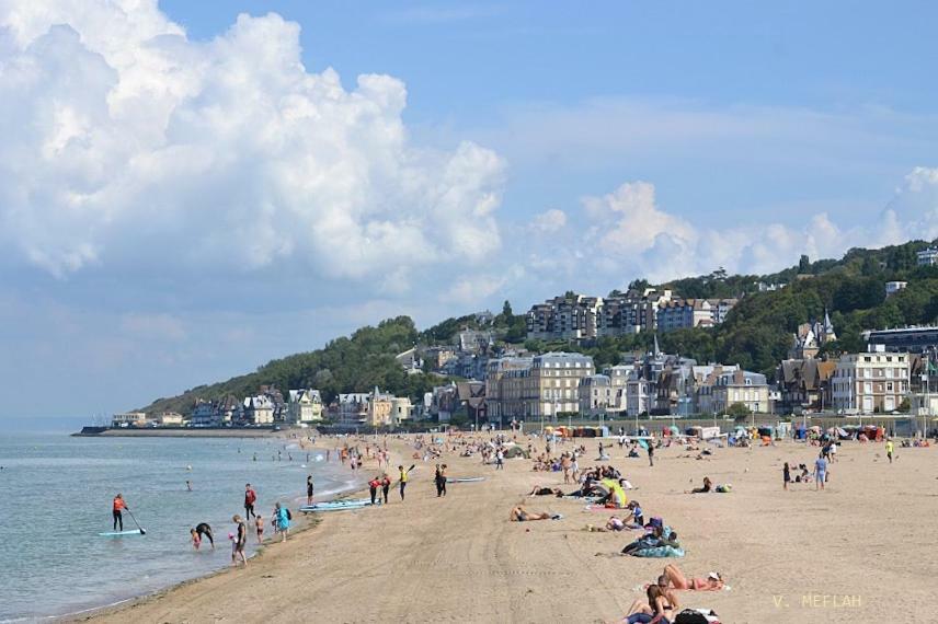 La Reine Des Plages Cls Deauville Trouville-sur-Mer Eksteriør bilde